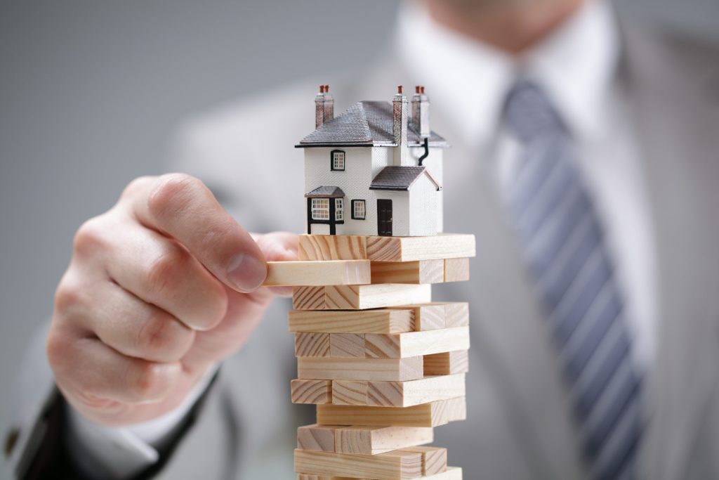 How Long Does Foreclosure Stay On A Credit Report 