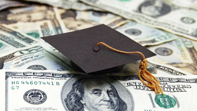 How do Student Loans Affect Taxes